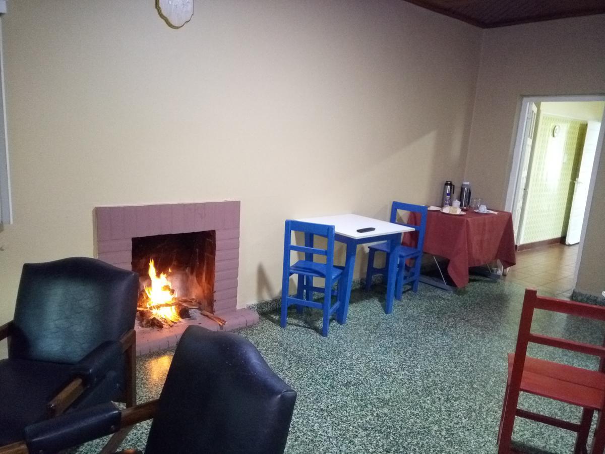 Lavalle Hostel ポサーダス エクステリア 写真